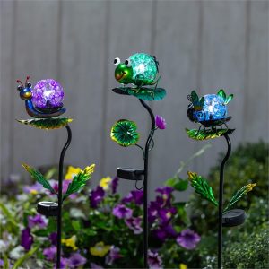 Garden Ant/Frog/Snail Solar Garden Stake