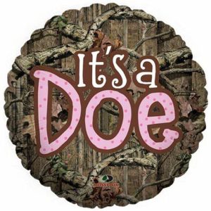 Inflated brown camouflage style "mossy oak" foil balloon with "It's a doe" in pink.
